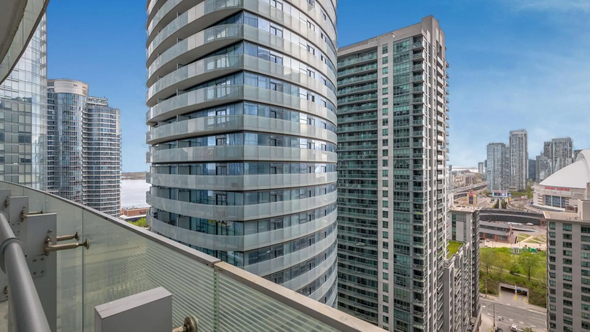 Downtown Suites 4 Toronto